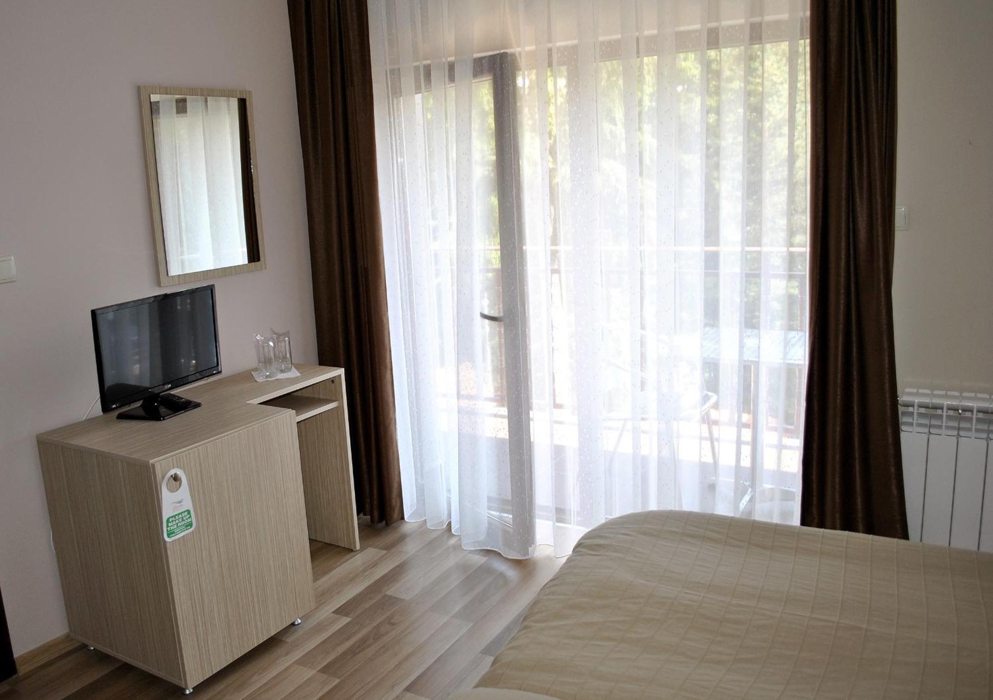 Ивелия Къща За Гости Dospat Habitación foto